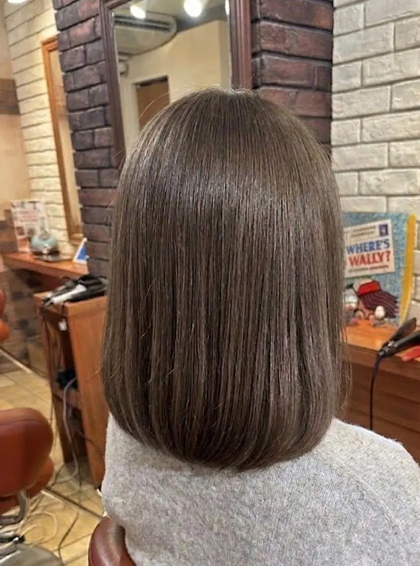 セミロング カラー ワンレンボブ 透明感カラー グレージュ ボブ カット ヘアカラー トリートメント ヘッドスパ flencia 丸 和博|カットのヘアスタイル