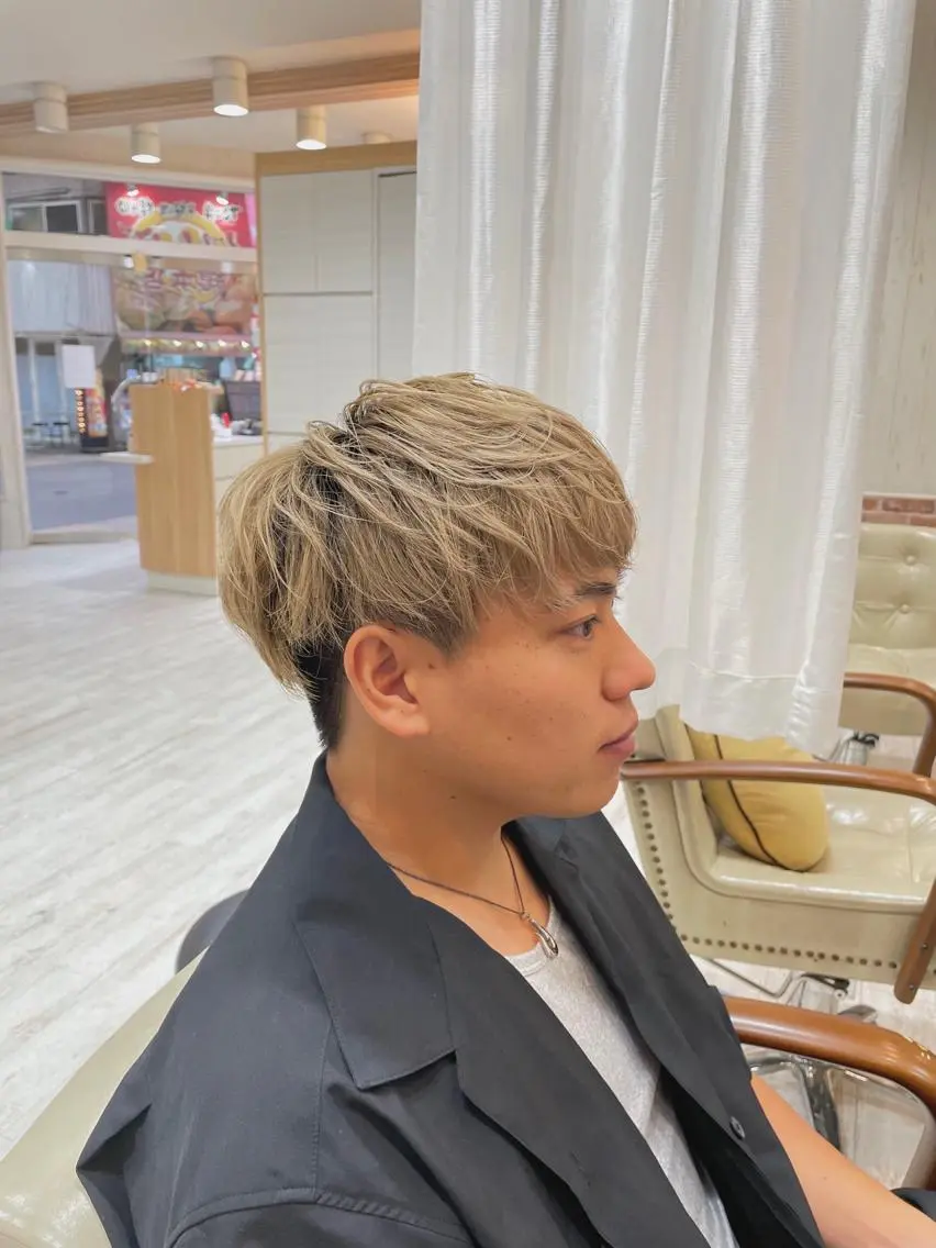 ショート カラー メンズ メンズブリーチ ブリーチ 中嶋 紘夢のヘアスタイル