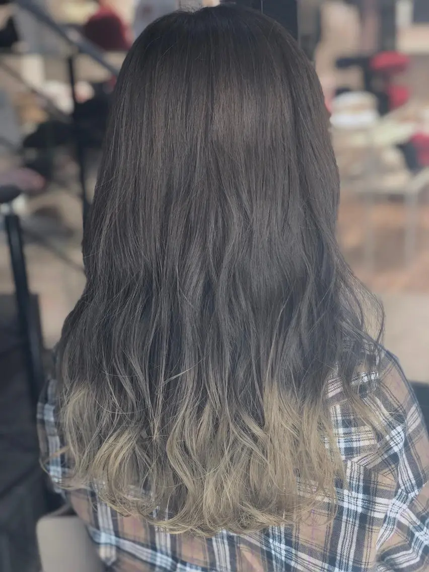 ロング カラー グラデーションカラー ヘアカラー トリートメント ✨髪質改善縮毛矯正✨ 宇田川修平のヘアスタイル