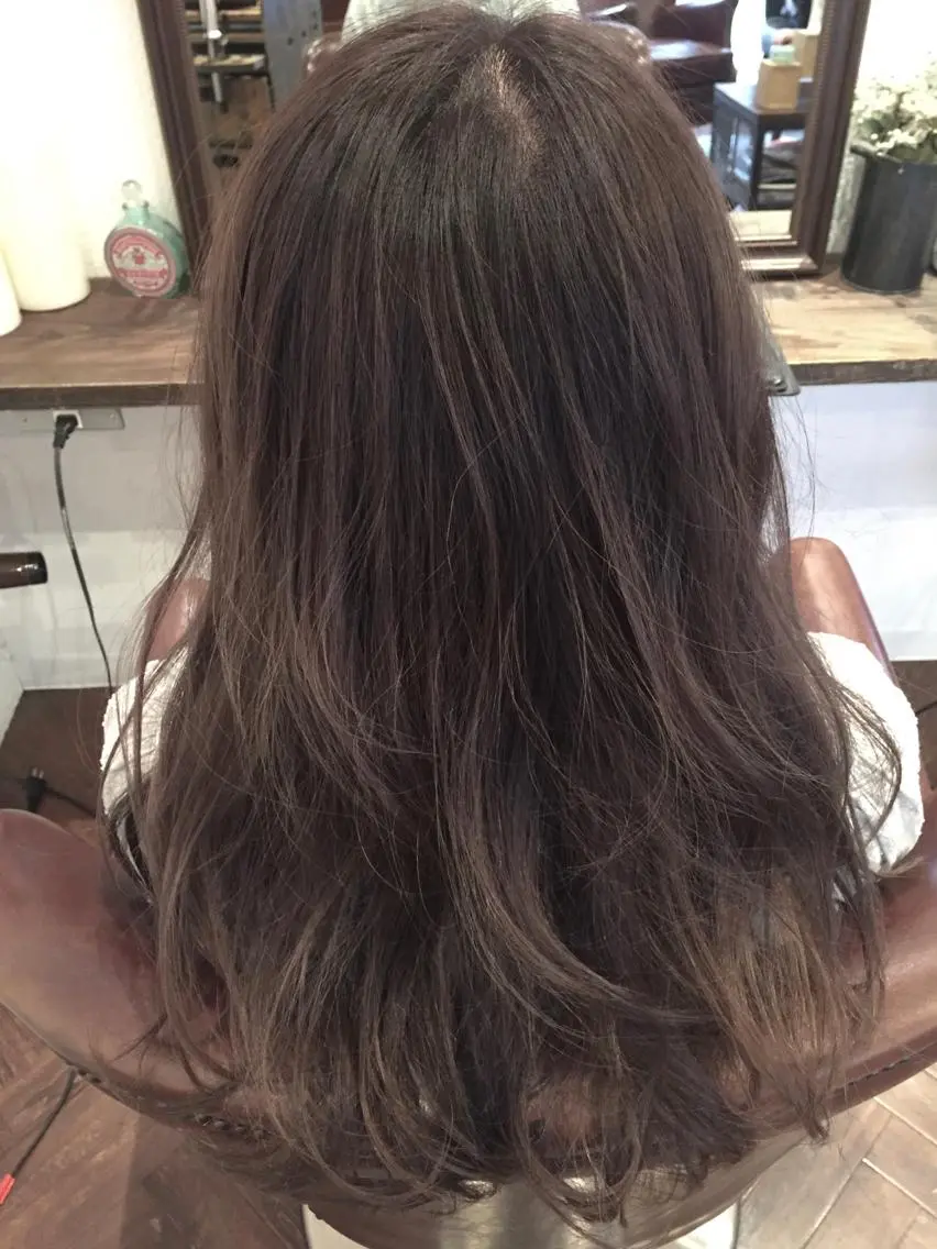 ロング カラー ヘアカラー いしだ みさきのヘアスタイル