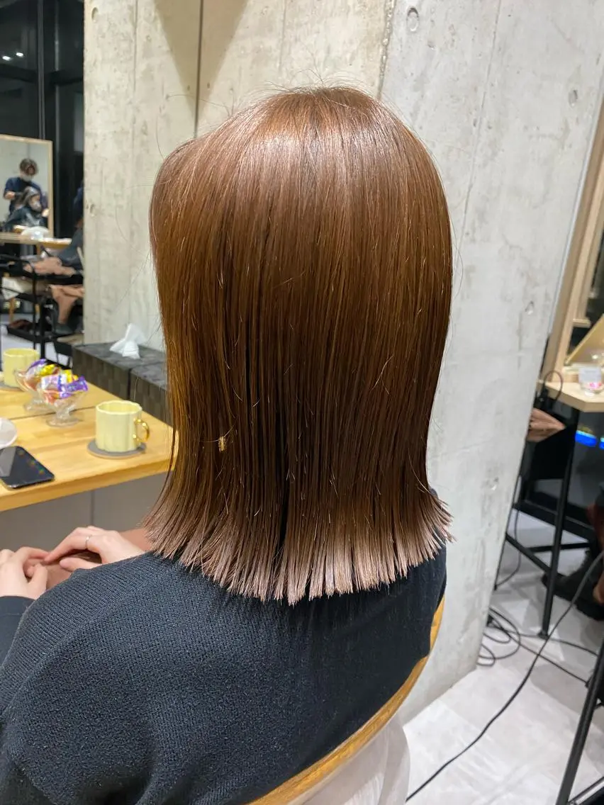 ミディアム カラー カット ヘアカラー トリートメント 似合う髪型見つけます AYAKAのヘアスタイル