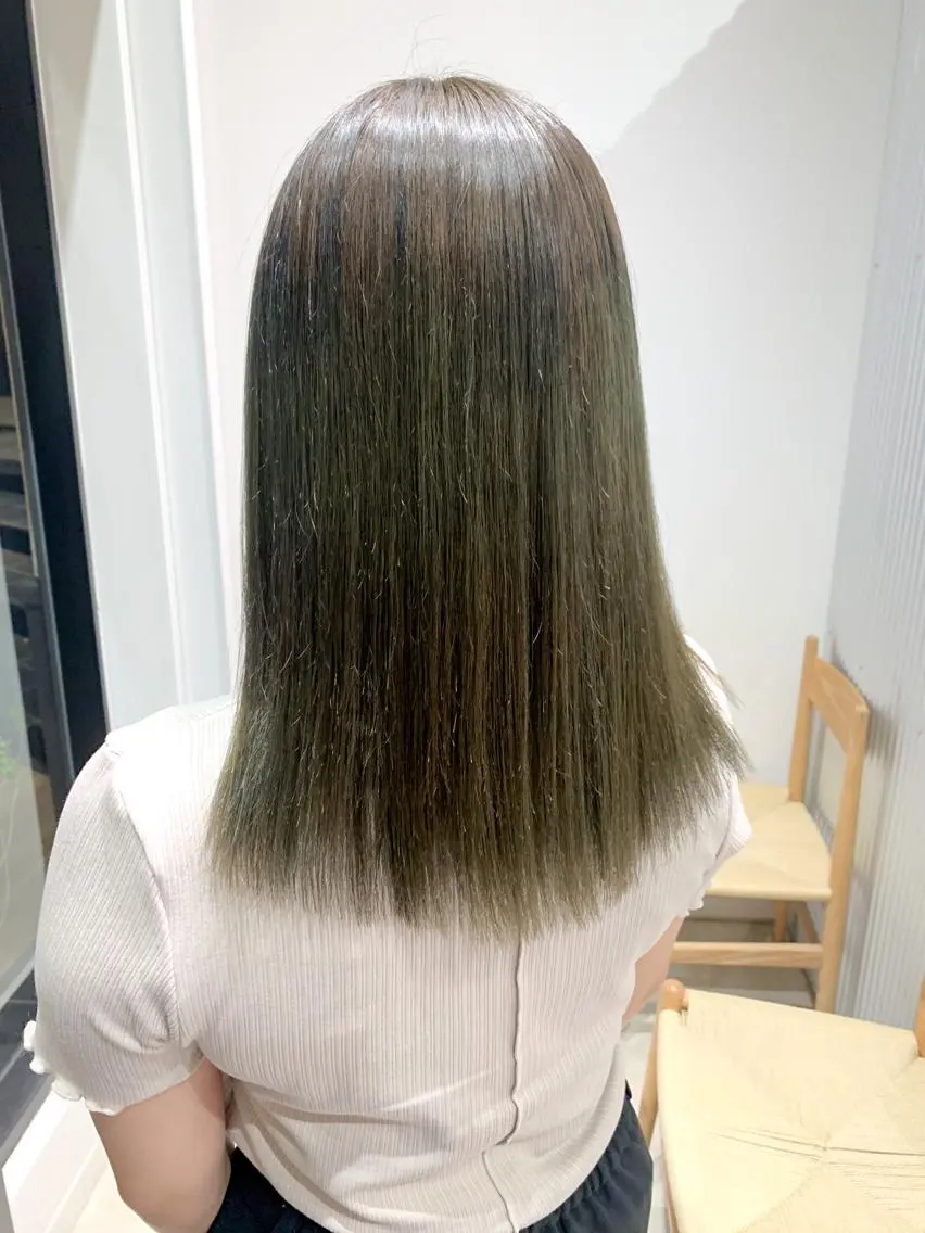 セミロング カラー ヘアアレンジ ブリーチ ダブルカラー ブリーチなしカラー カット ヘアカラー トリートメント yuka .のヘアスタイル