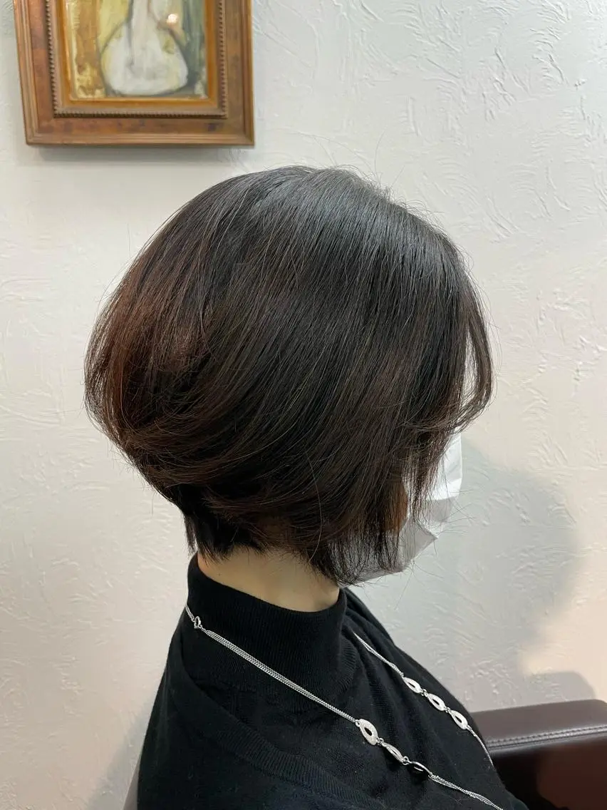 ショート ショートレイヤー レイヤーカット ショートヘア カット トリートメント 山本 雷のヘアスタイル