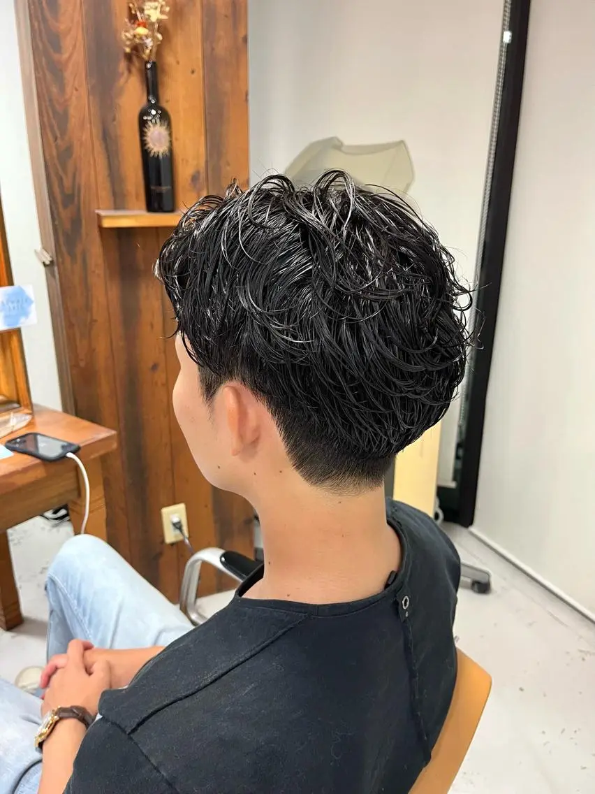 パーマ メンズ メンズパーマ 刈り上げ 山口 モエのヘアスタイル