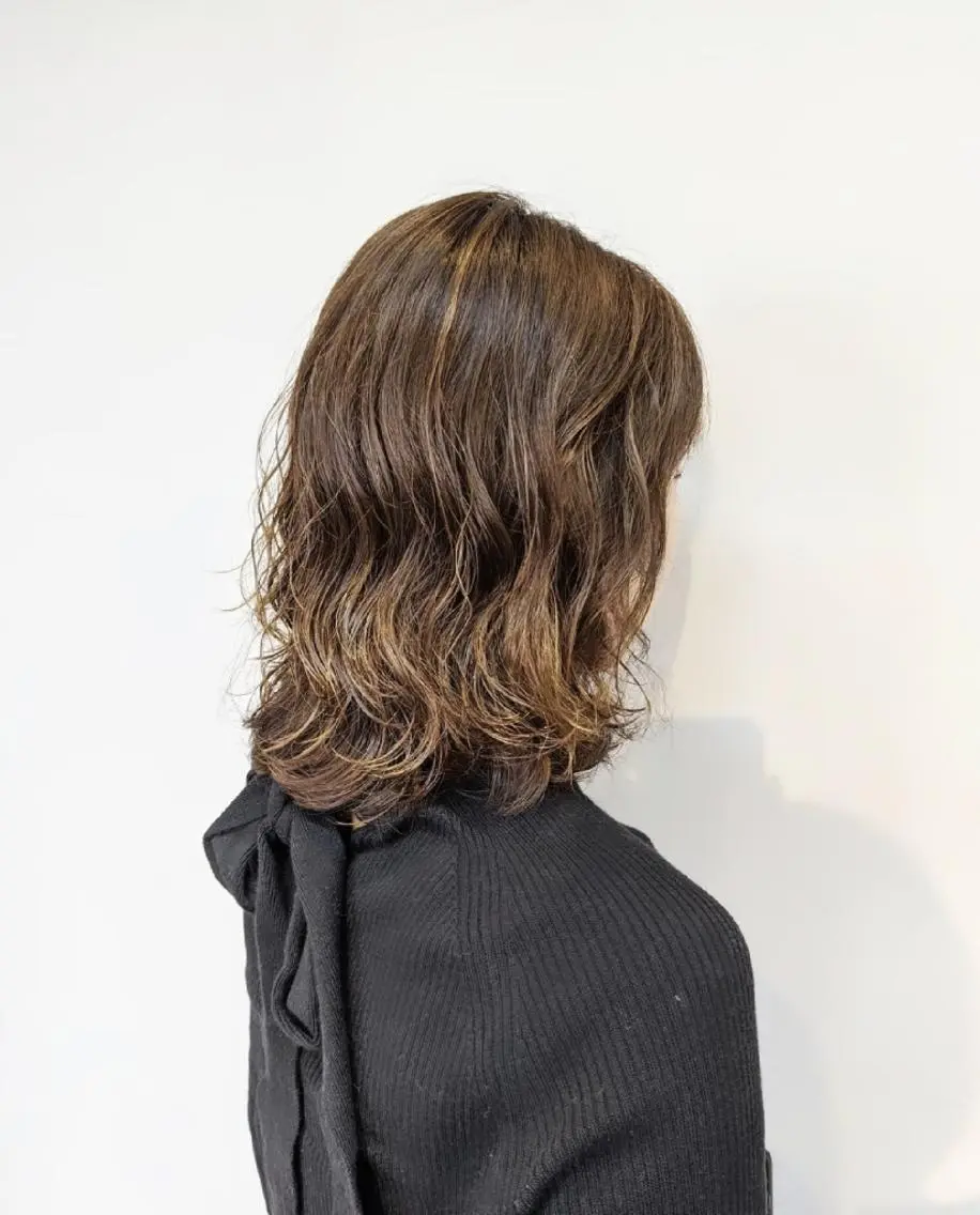 パーマ ウルフカット ウルフレイヤー デジタルパーマ 矢部 江里奈のヘアスタイル