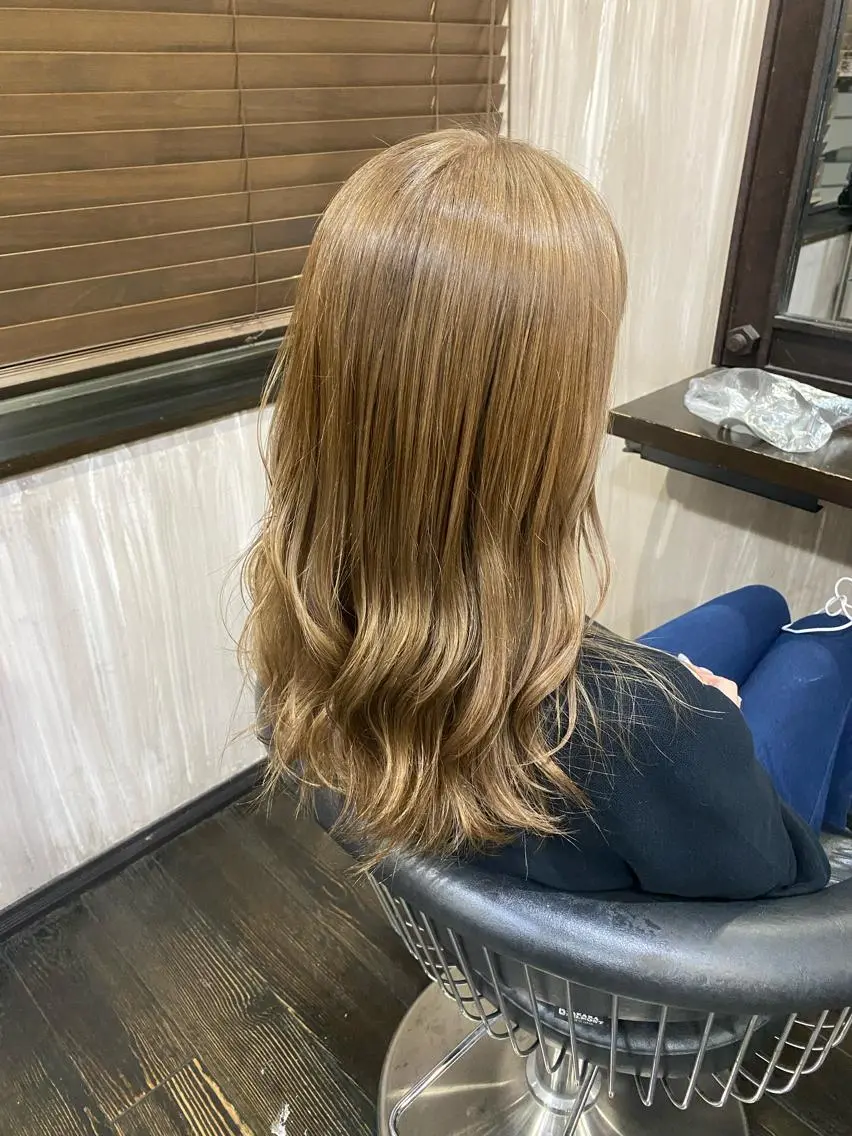 ロング 寄主 洸雅のヘアスタイル
