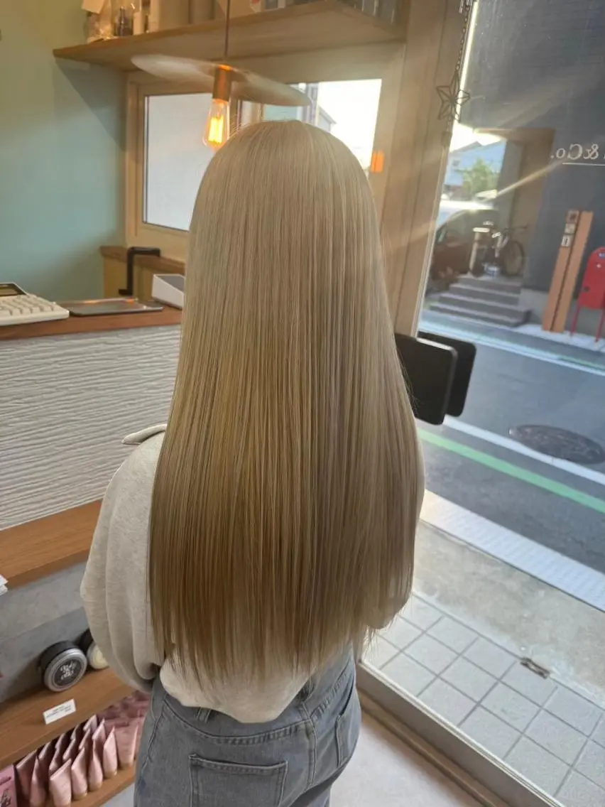 ロング カラー ブリーチ ケアブリーチ ダブルカラー ハイトーンカラー インナーカラー カット ヘアカラー トリートメント ❣️ハイトーン❣️ BLUE&Co.のヘアスタイル