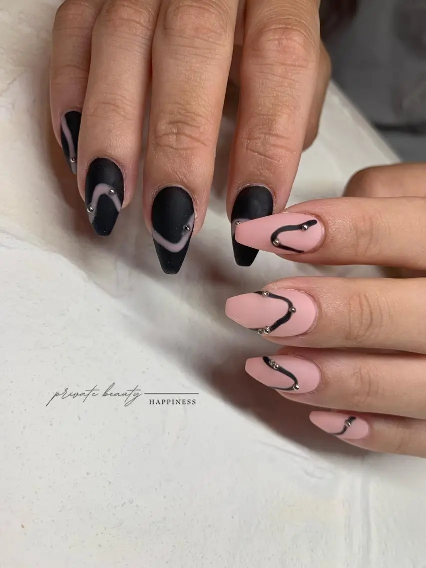 ネイル アートネイル ラメ(グリッター) マットネイル スカルプネイル 夏ネイル happiness nailのネイルデザイン