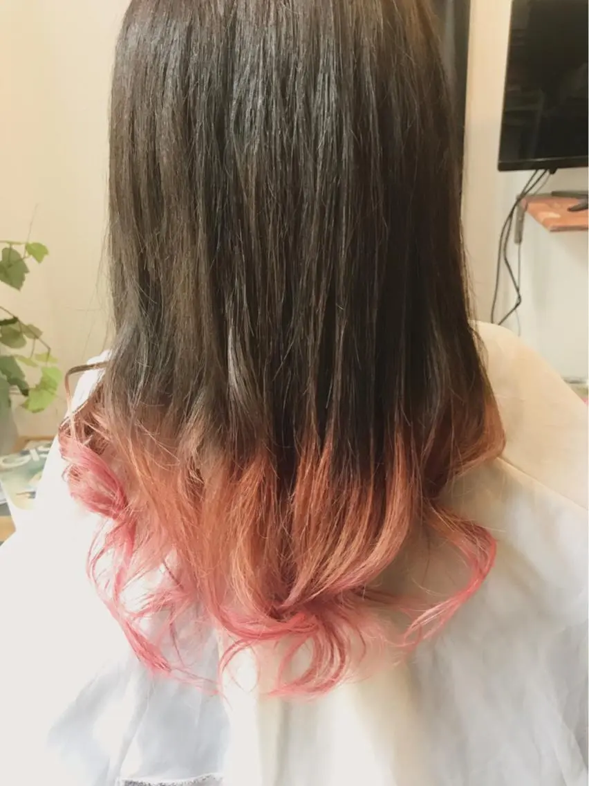 ロング カラー ヘアアレンジ グラデーションカラー ピンクカラー ツートーンカラー BOBシークレット じょうじ⭐️のヘアスタイル