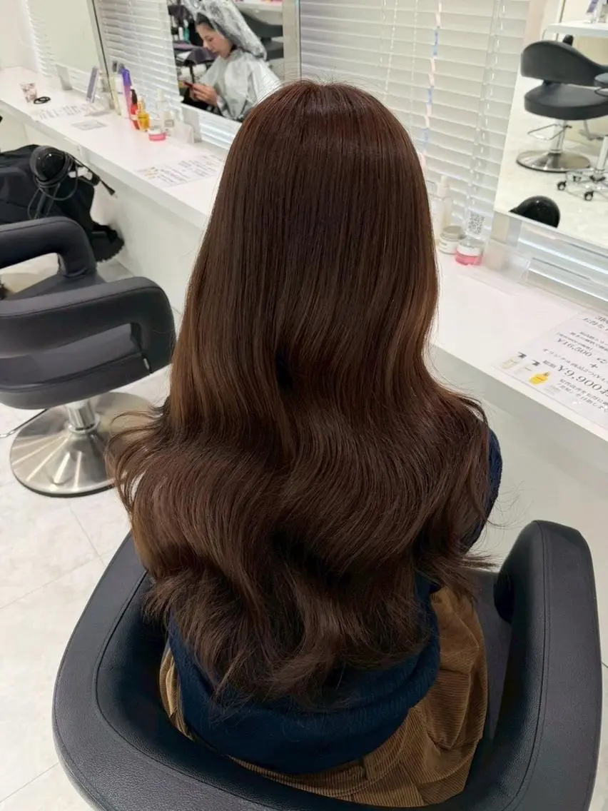 カラー 色持ち🤎ベージュ/ ブラウン🏹表参道のヘアスタイル
