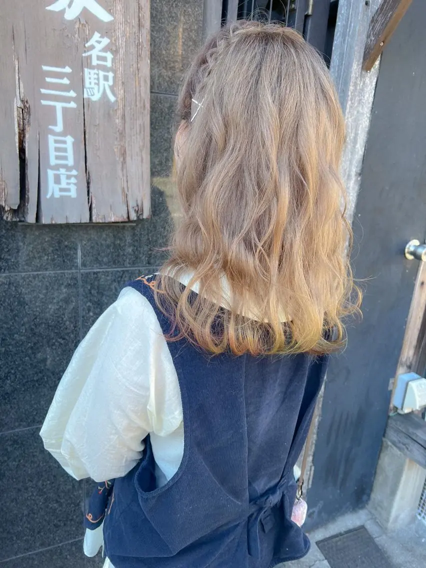 セミロング カラー ヘアアレンジ ヘアカラー カラーパティシエ facce🌼ikoのヘアスタイル
