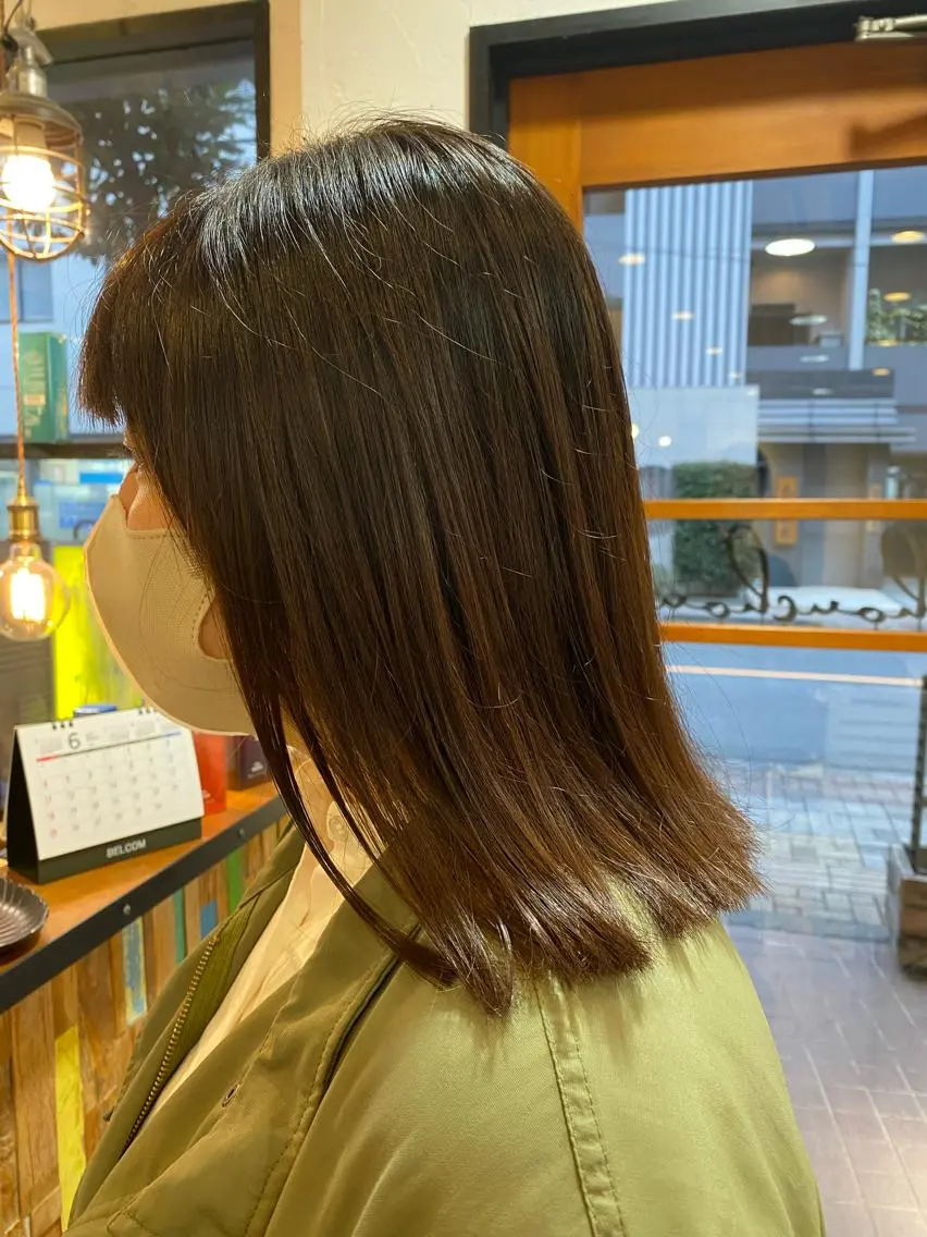 ミディアム カット ヘアカラー トリートメント くびれショート・ボブ カットorパーマ特化のヘアスタイル
