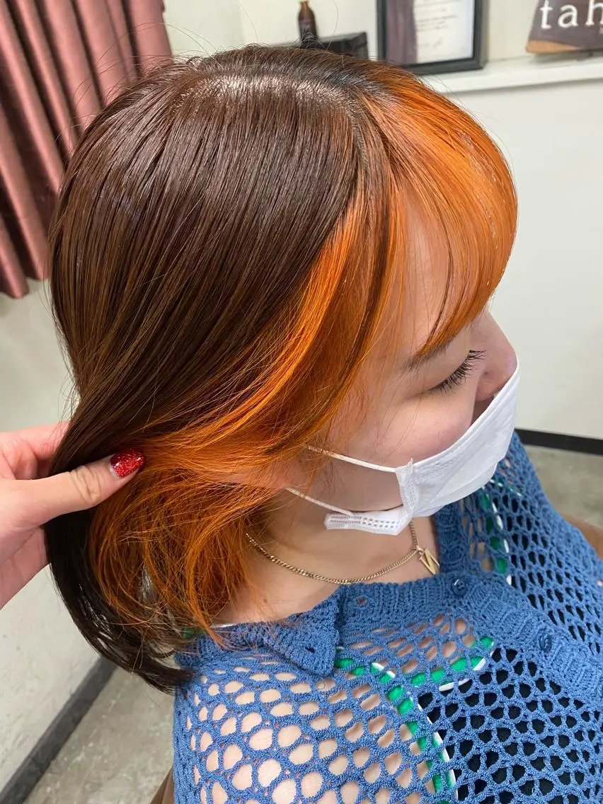 ショート カラー オレンジ 松本 莉央のヘアスタイル