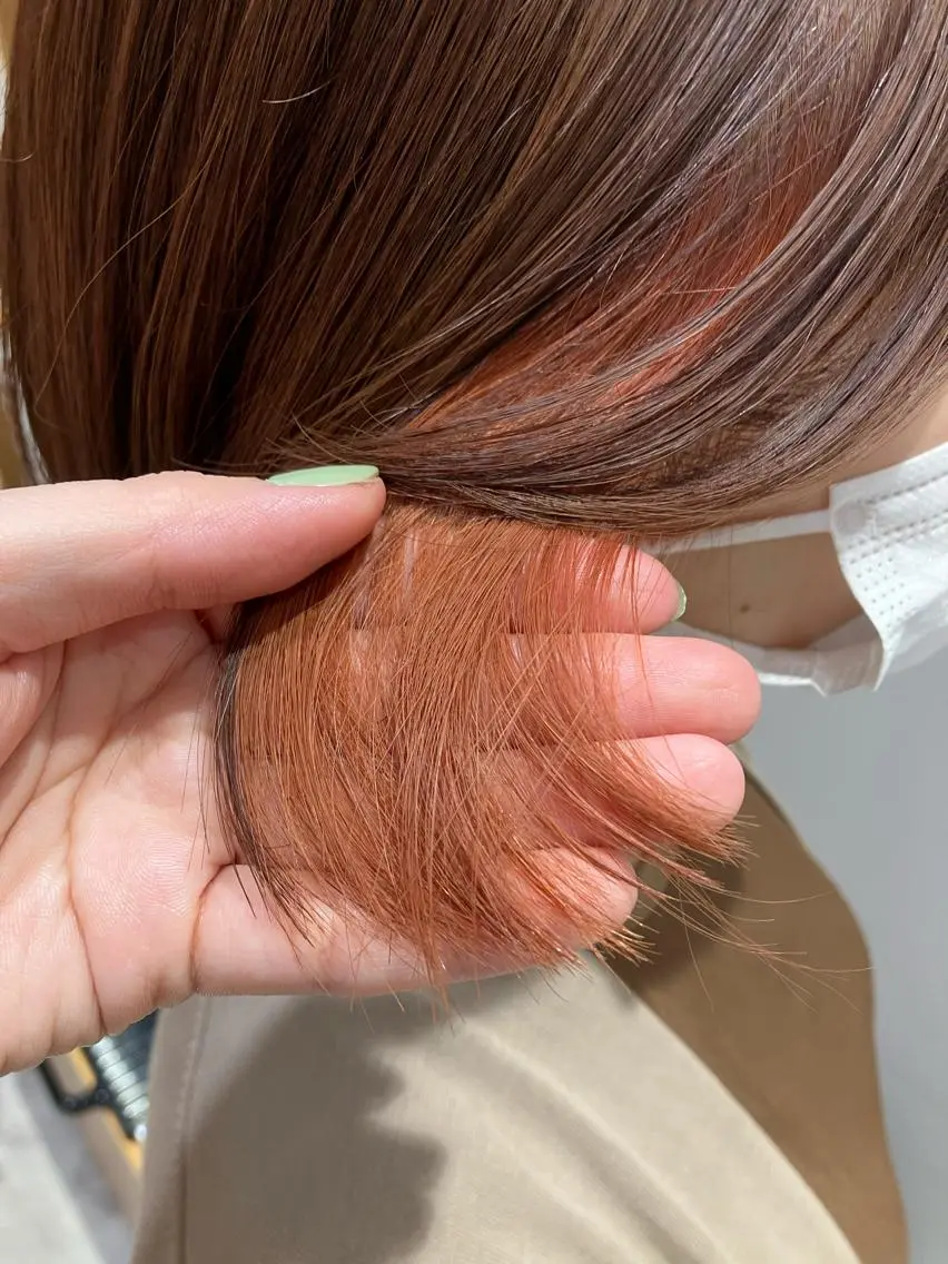ショート カラー ブリーチ 透明感カラー イヤリングカラー インナーカラー 小顔似合わせカット/ レイヤー/maiのヘアスタイル