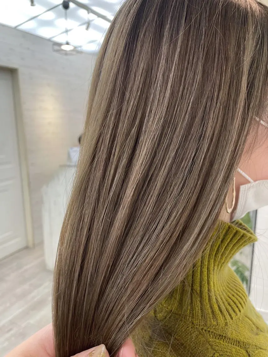 ロング カラー ヘアカラー トリートメント 前髪顔周り✂️店長 ❤️アマミヤ❤️のヘアスタイル