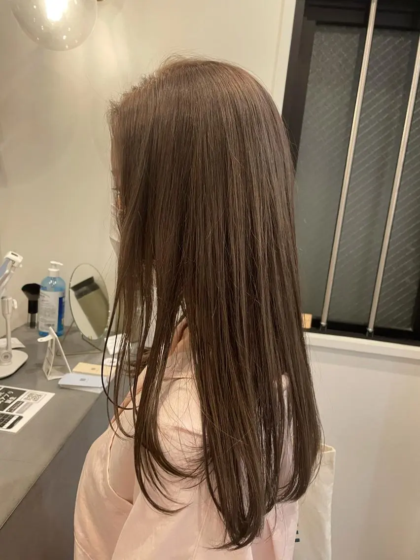 ロング カラー ベージュカラー ブラウンカラー ブラウンベージュ やまさきえりこ ニュアンスパーマのヘアスタイル