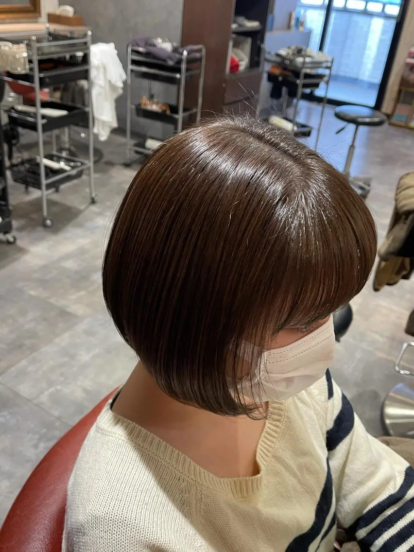 ショート カラー トリートメント 縮毛髪質改善カケル 透明感カラー✨のヘアスタイル