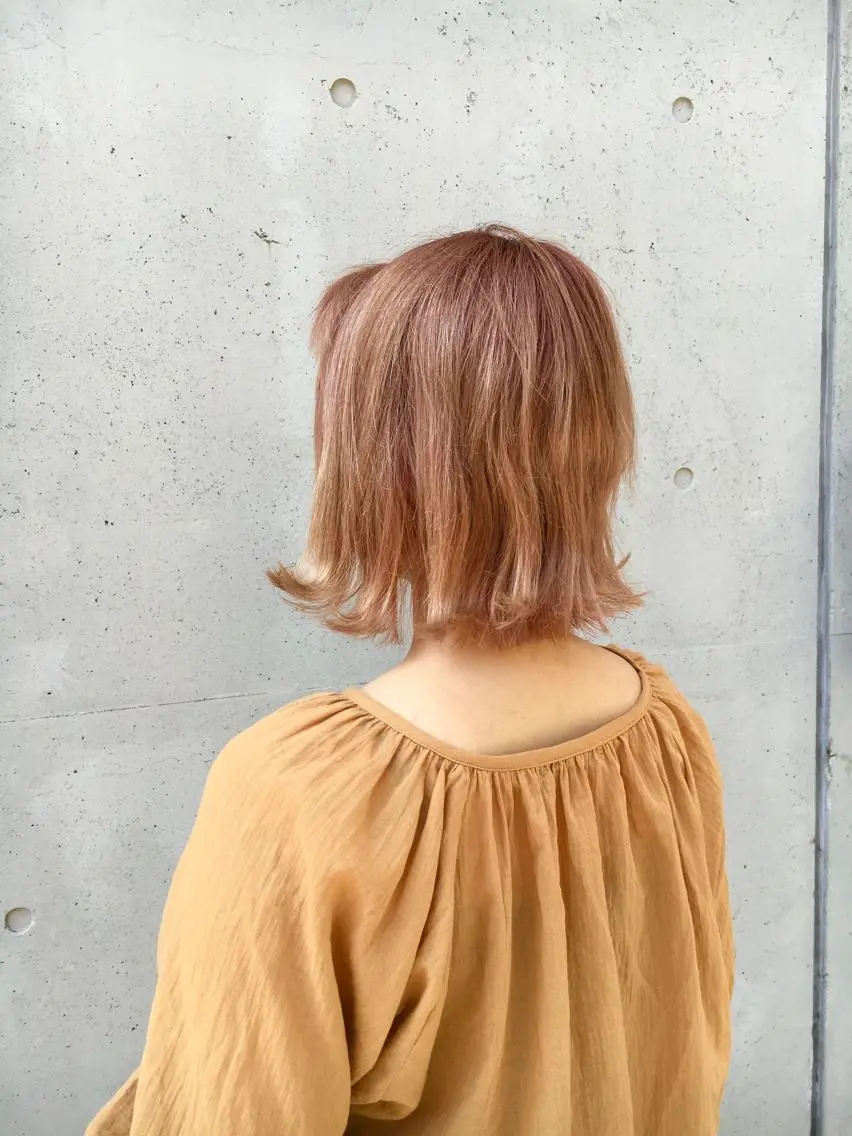 ショート カラー ブリーチ ピンクカラー 田中 裕士のヘアスタイル