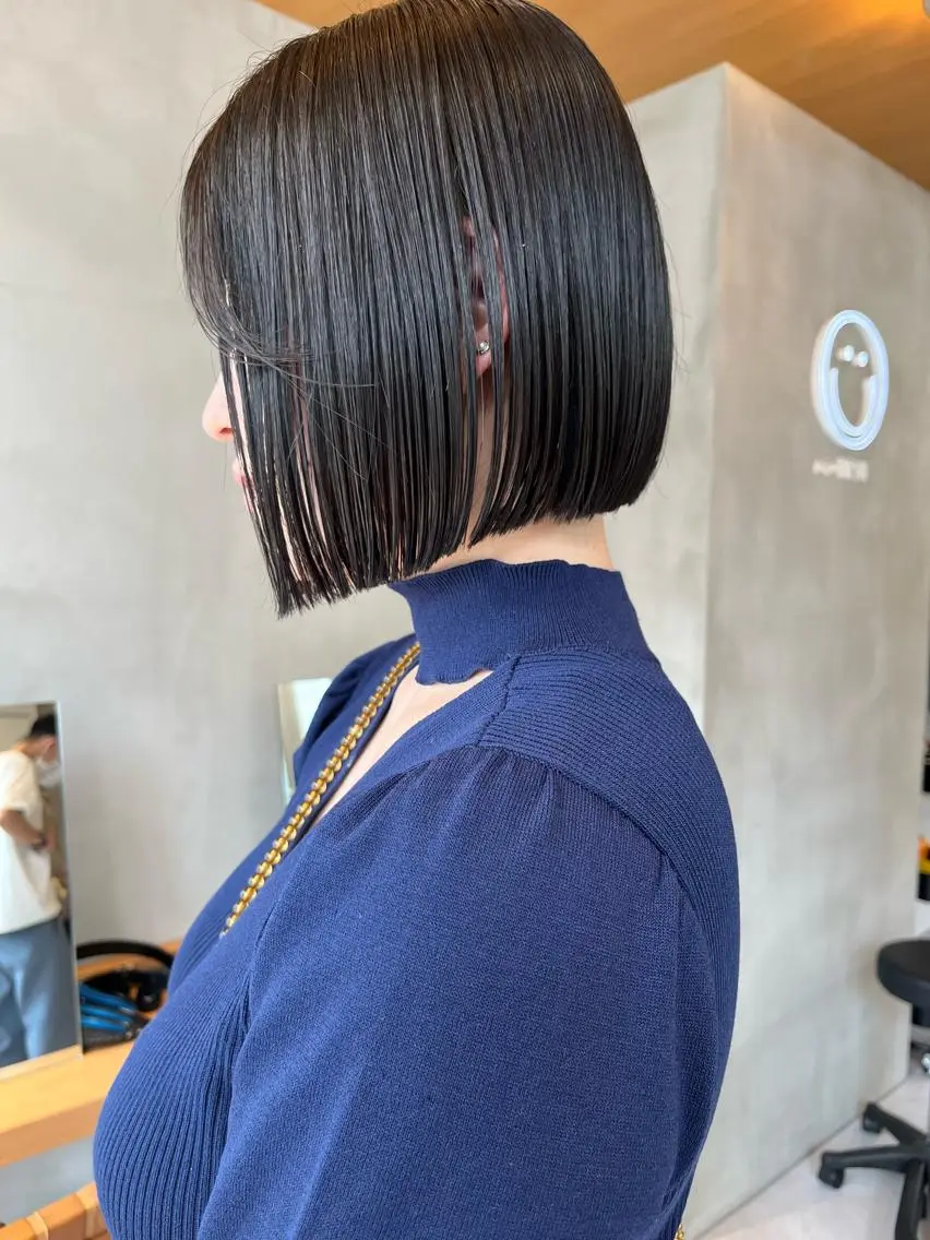 ミディアム 縮毛矯正ボブ&顔まわ レイヤー♡TOMOEのヘアスタイル