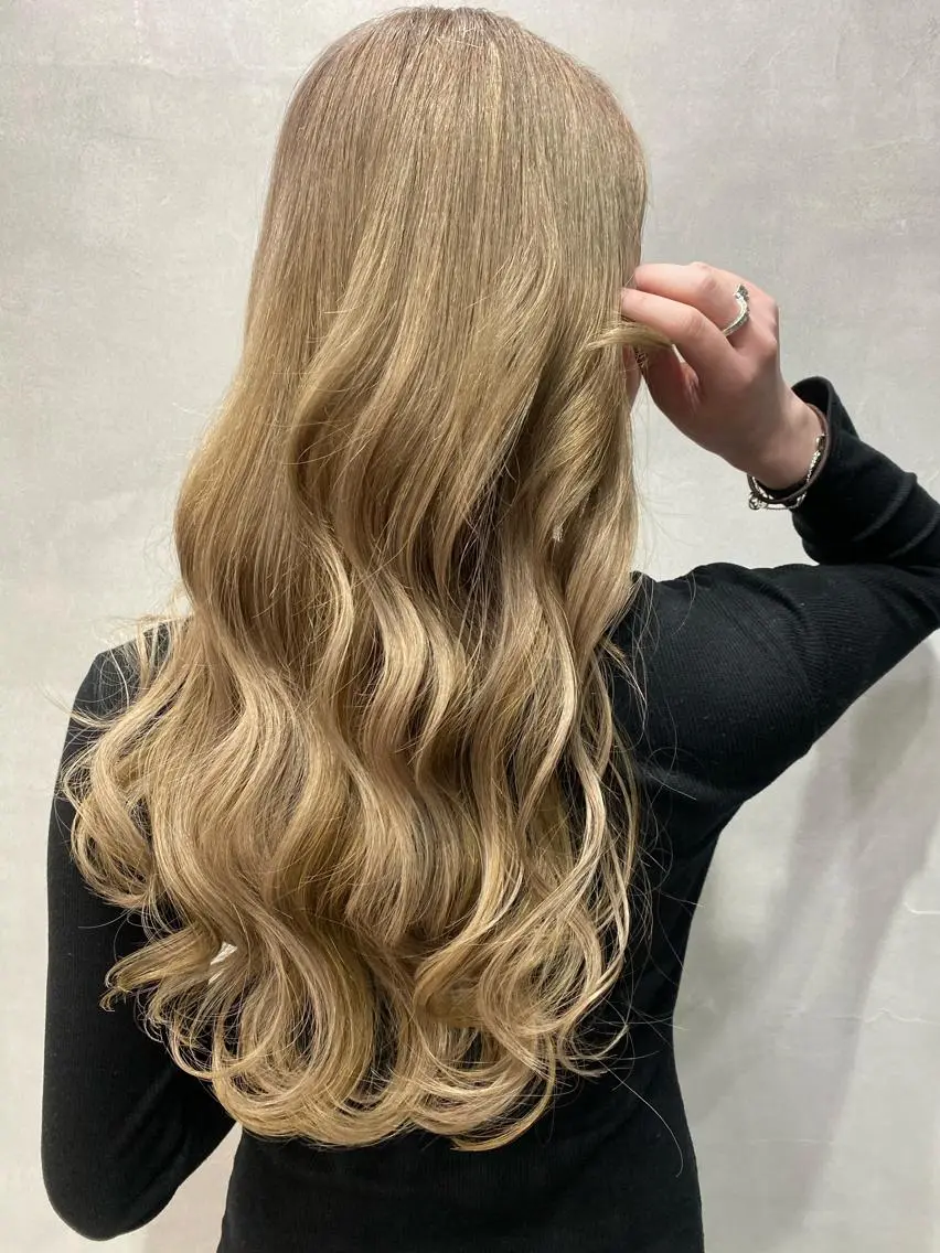 セミロング カラー ヘアアレンジ ショートボブ 編み込みエクステ シールエクステ セミロングパーマ バレイヤージュ FAAM Tsuneのヘアスタイル