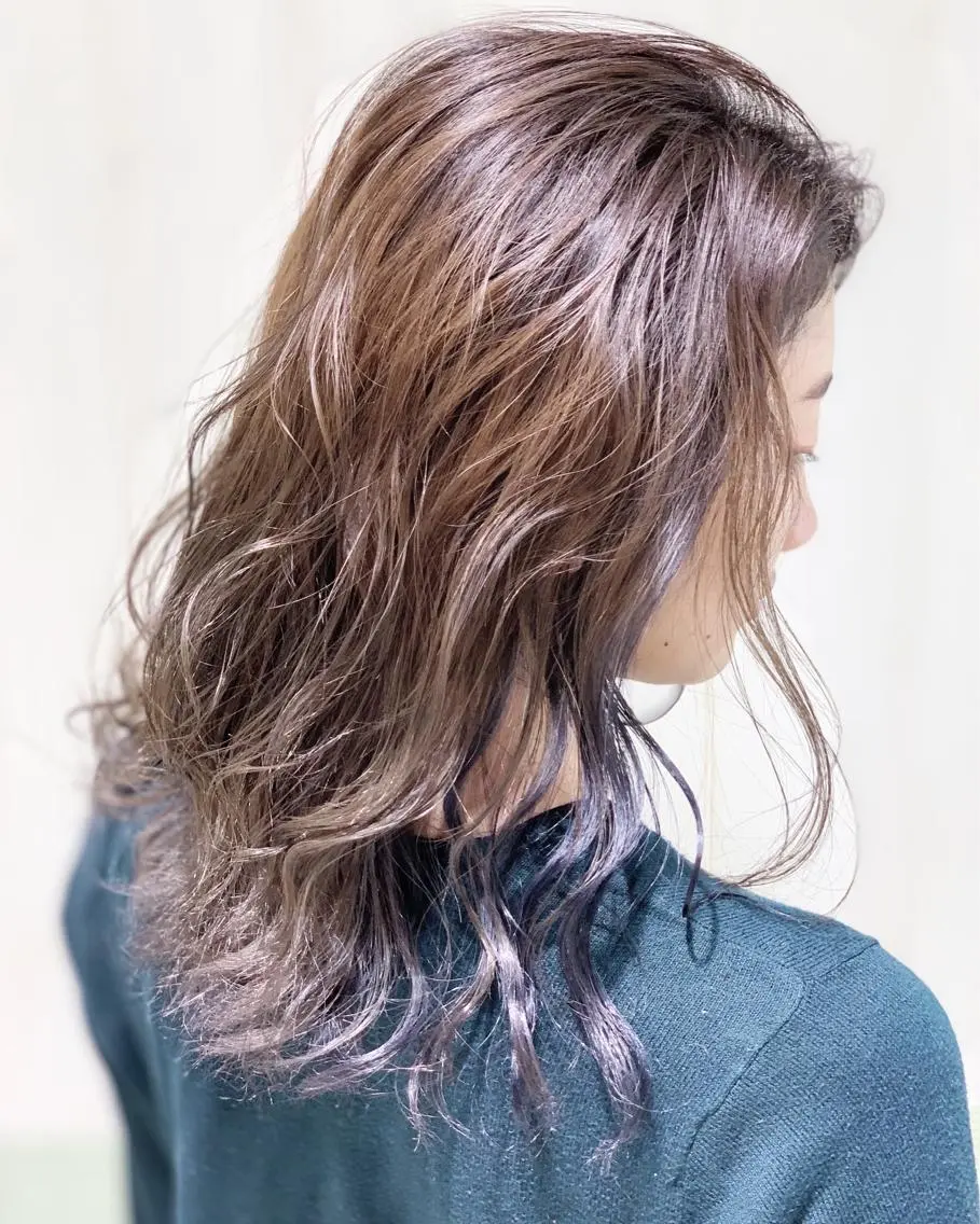 セミロング カラー ブルーカラー グレージュ インナーカラー カット ヘアカラー ブリーチ/バレイヤ ージュ川端裕司のヘアスタイル