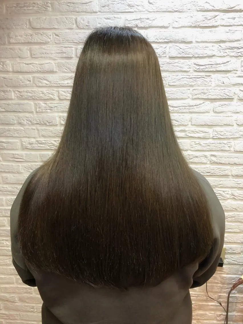 ロング kawakita yoshinoriのヘアスタイル