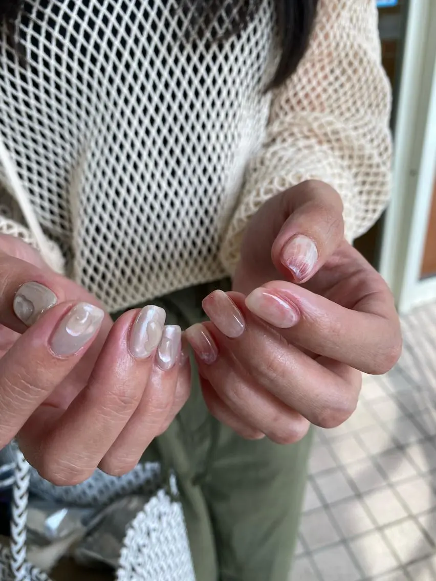 ネイル 氷ネイル・うるうるネイル ハンドネイル 栗林 実莉のネイルデザイン