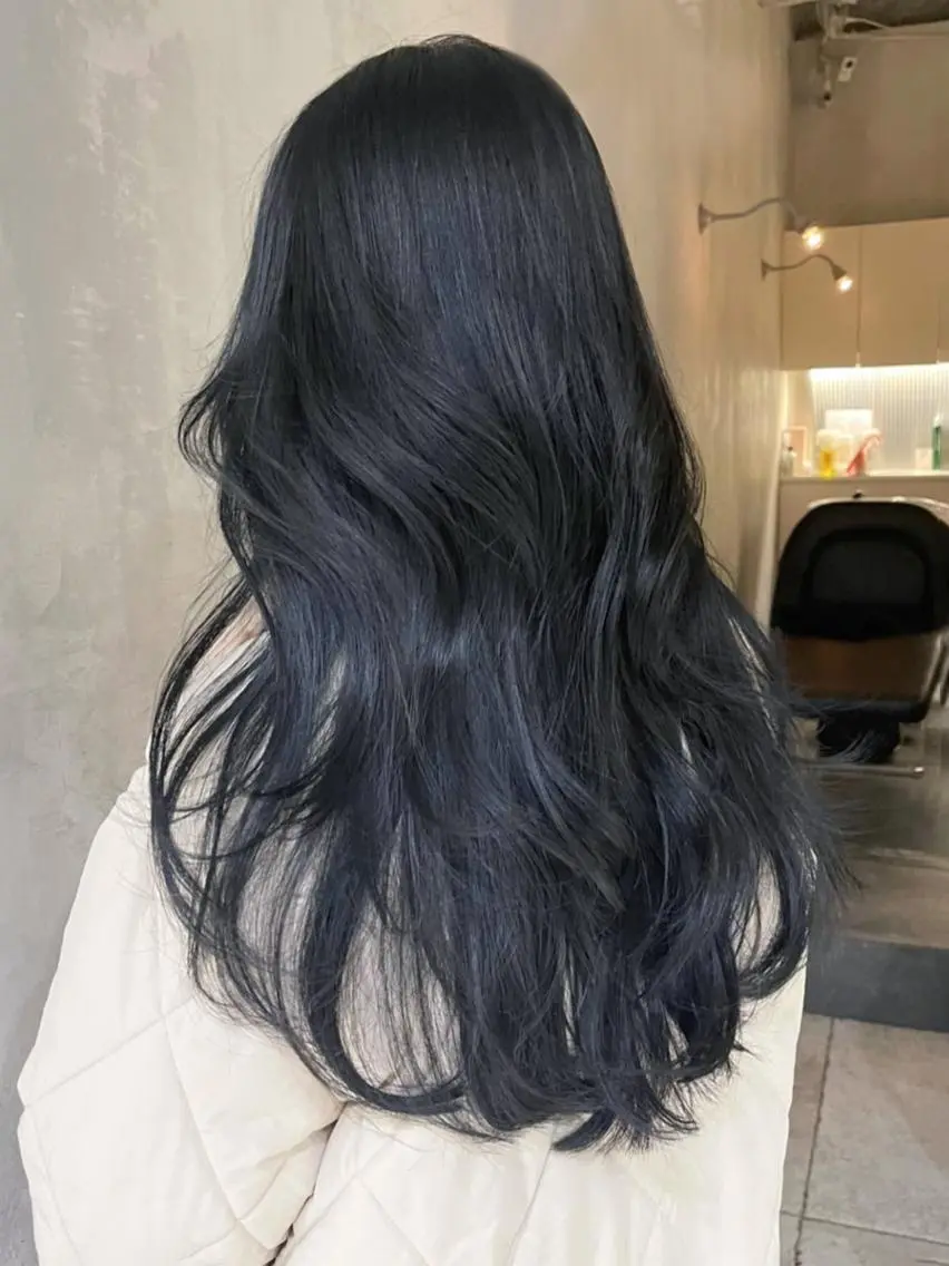 セミロング カラー パーマ ヘアアレンジ ブルーカラー レイヤーカット ITbyALBUM 八王子店のヘアスタイル