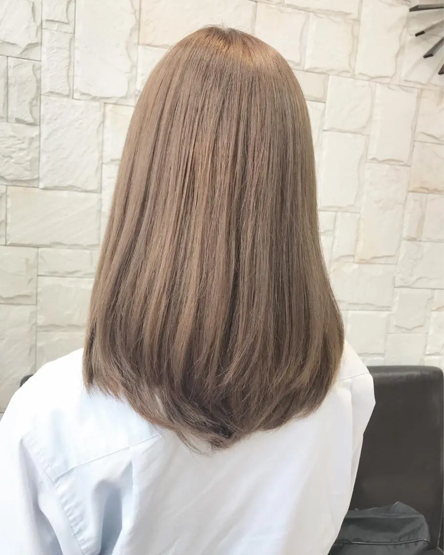 ミディアム カラー ベージュカラー ブリーチ ミルクティーベージュ 髪質改善 艶髪🔵フセナオヤのヘアスタイル
