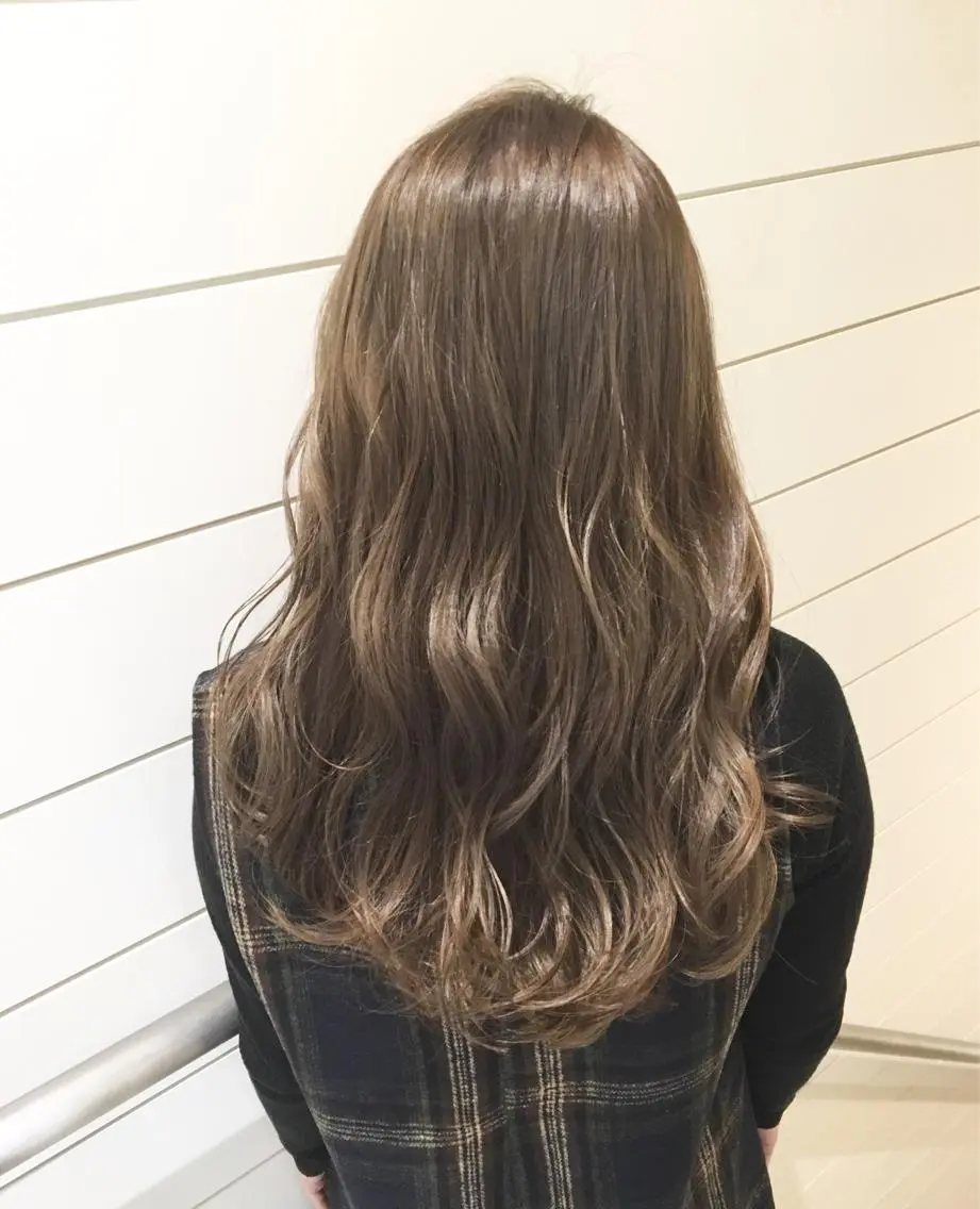 ロング カラー アッシュ ブリーチ ラベンダーカラー ラベンダーアッシュ カット ヘアカラー トリートメント 🍊新宿南口🍊 ERINAのヘアスタイル