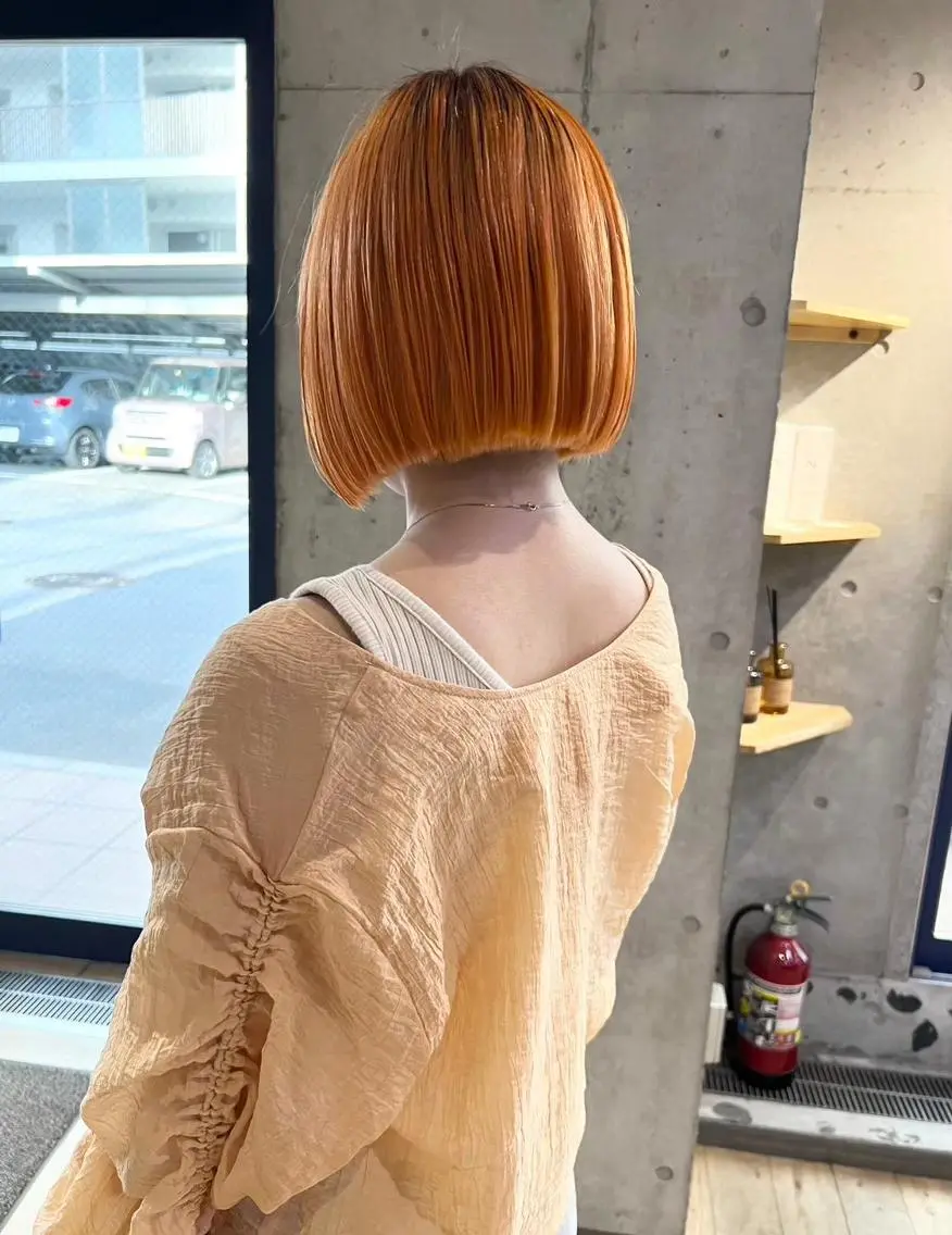 ショート カラー オレンジ ショートヘア 艶髪ハイトーン✨ 🩷AMI🩷のヘアスタイル