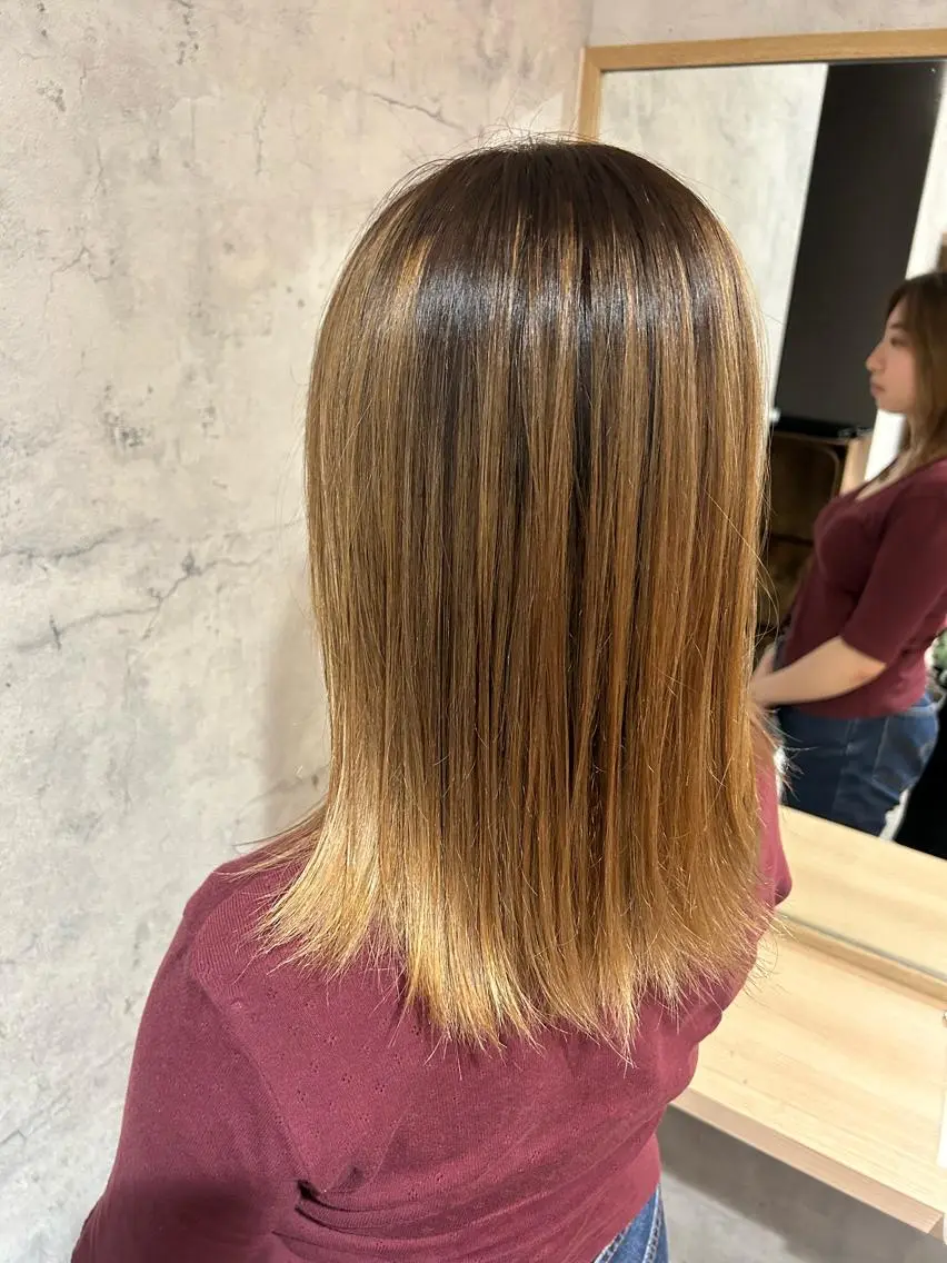 ミディアム カラー バレイヤージュ レイヤーカット ヘアカラー パーソナルカラー 診断🍀マリンのヘアスタイル