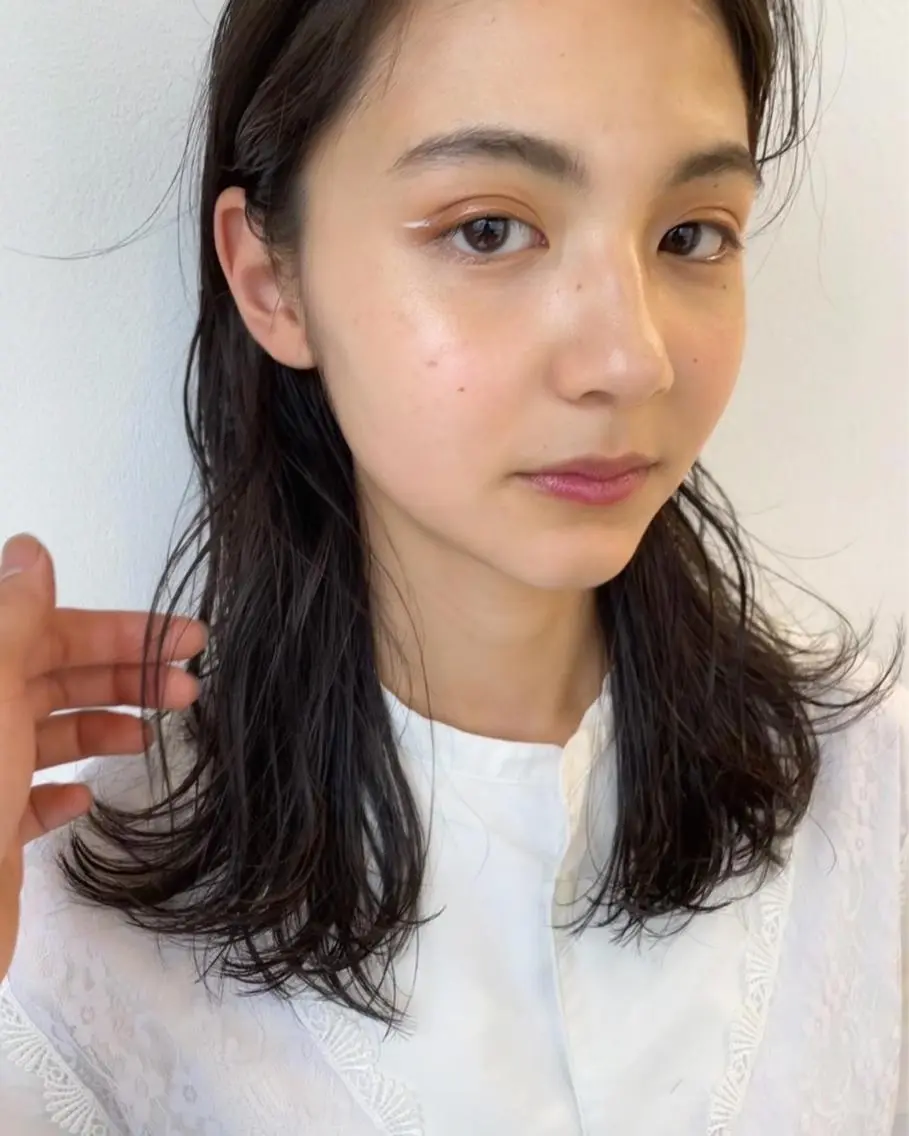 ミディアム カラー カット ヘアカラー トリートメント 村上雅人 ナチュラルモードのヘアスタイル