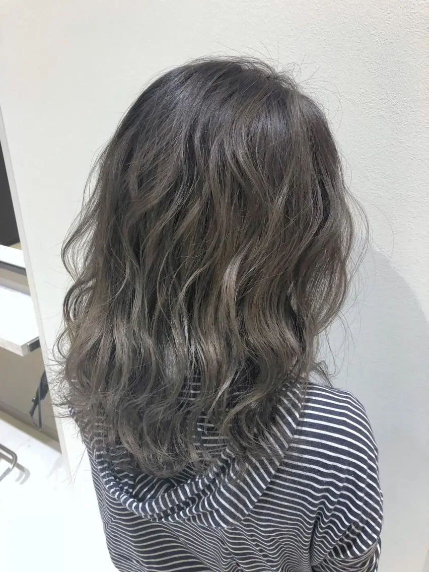 ミディアム カラー 酒井 敬之のヘアスタイル