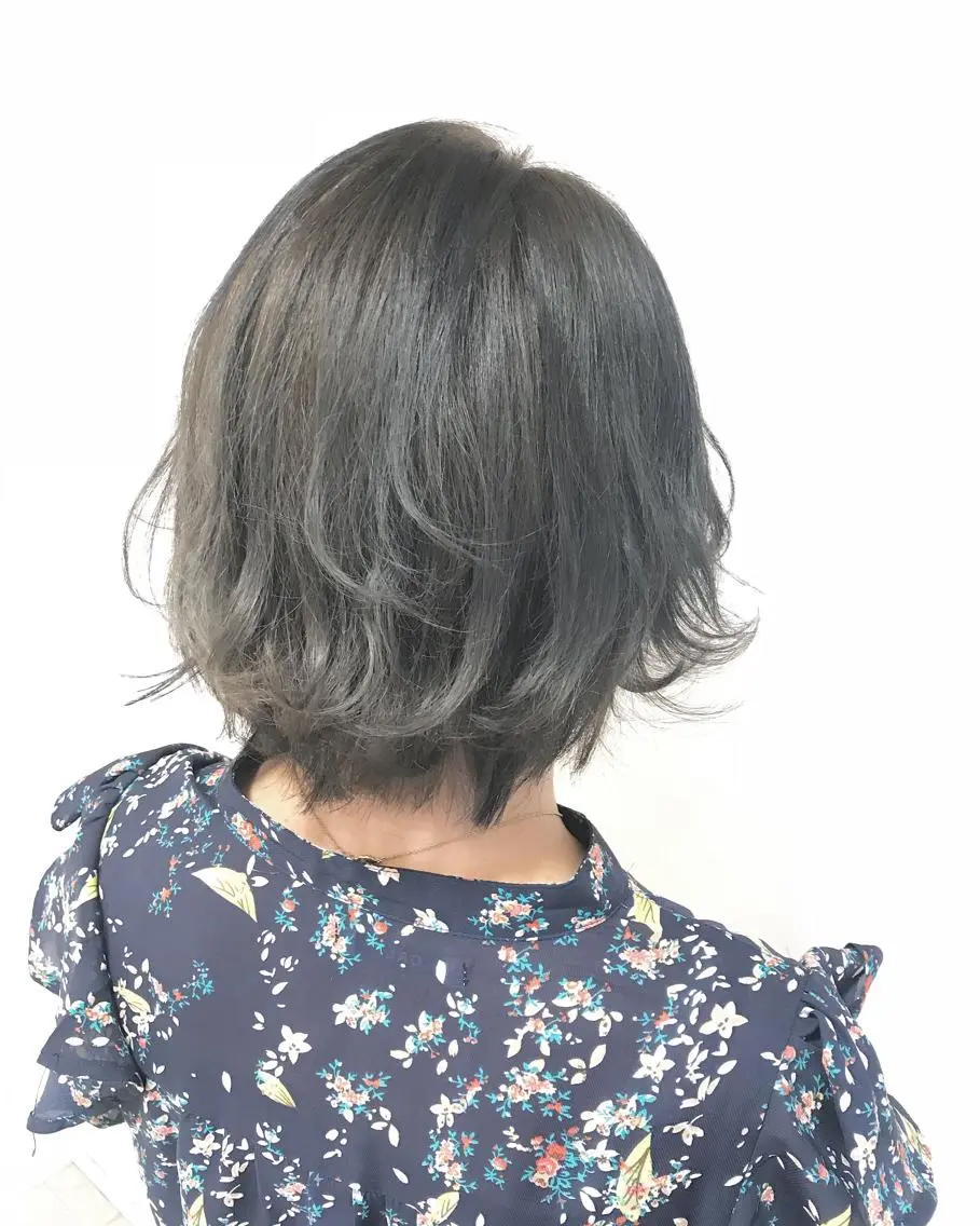 ショート カラー グレージュ イルミナカラー ヘアカラー トリートメント Miru by INCE HAIRのヘアスタイル
