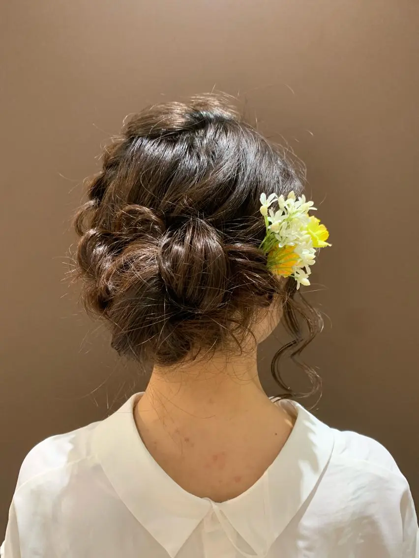 セミロング ヘアアレンジ きむえり/髪質改善 /うねり広がり改善のヘアスタイル