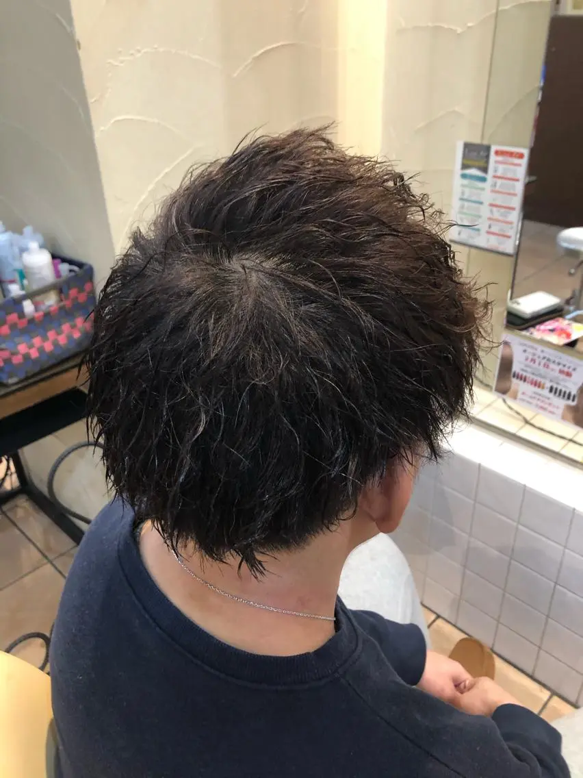 パーマ メンズ メンズパーマ メンズツイストパーマ ツイストパーマ 髪質改善ストレート ⚡️下ノ村柊斗⚡️のヘアスタイル