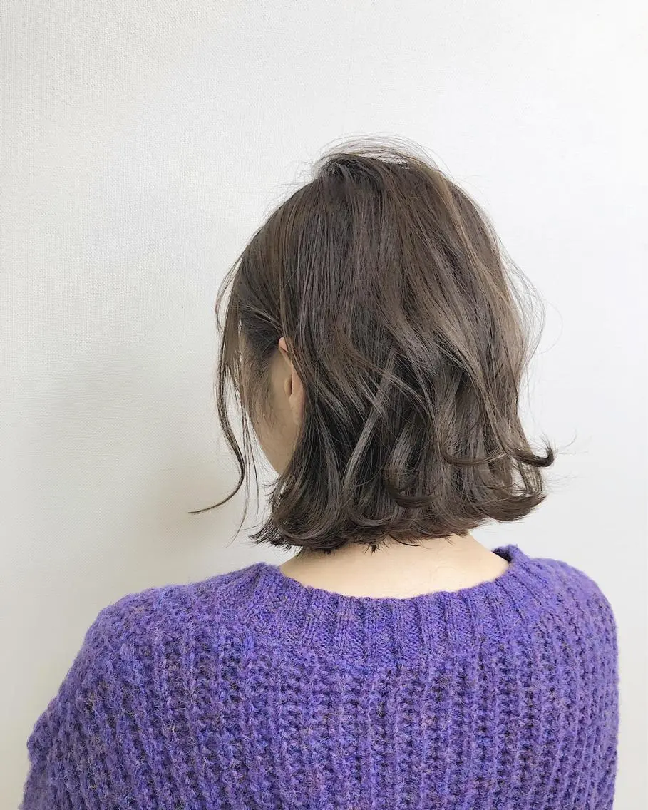 ショート アッシュ ボブ レイヤー×縮毛矯正 深見 拓のヘアスタイル