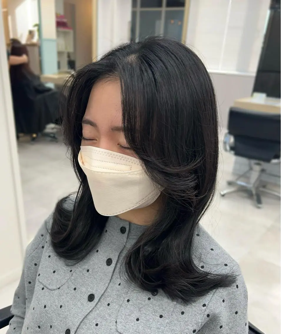 ミディアム くびれヘア 復帰しました🎀 しょうこLuanaのヘアスタイル