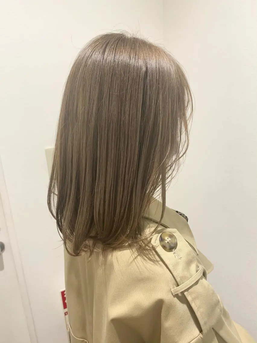ミディアム カラー i'll 未空のヘアスタイル