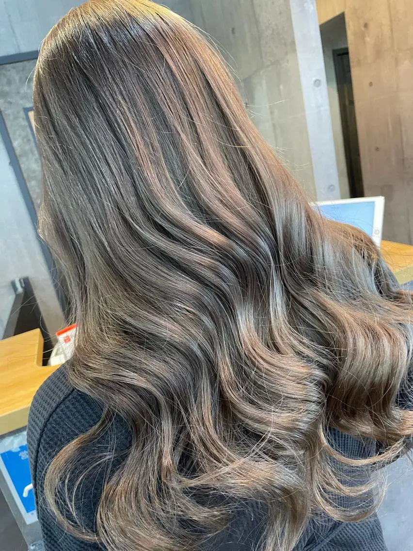 ロング カラー パーマ ヘアアレンジ メンズ キッズ ネイル マツエク・マツパ アイブロウ 北千住10分 肥高　壮汰のヘアスタイル