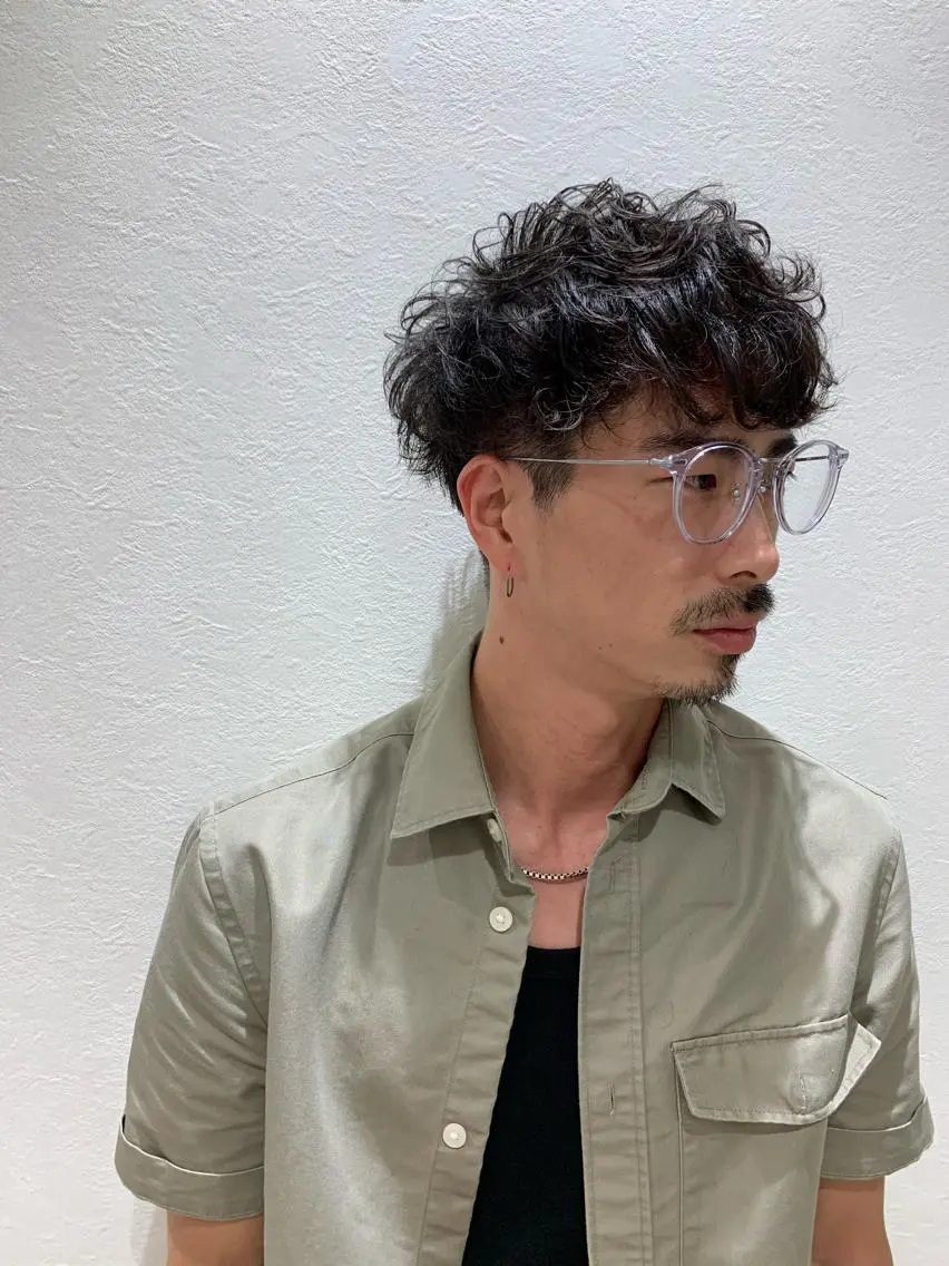 ショート パーマ メンズ マッシュ ショートヘア カット Vir by browのヘアスタイル