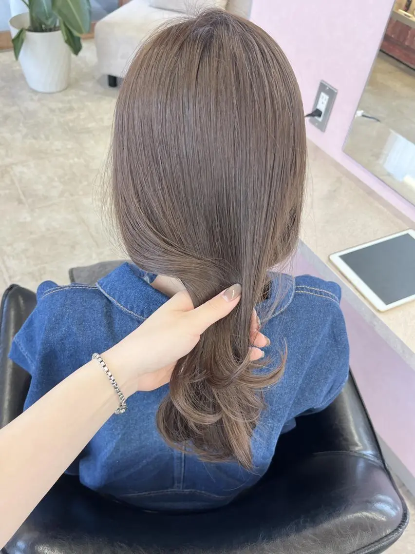 セミロング ヘアカラー トリートメント MATTY yoshika 🐻のヘアスタイル