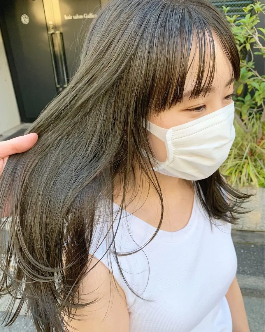 セミロング カラー ブリーチ ダブルカラー ブリーチなしカラー チバ タクミのヘアスタイル