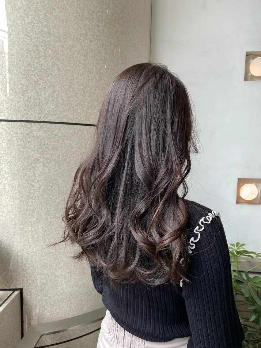 ロング カラー ロングレイヤー グレージュ 髪質改善 レイヤーカット ロング 統括マネージャー/ 髪のドクター/前原悟のヘアスタイル