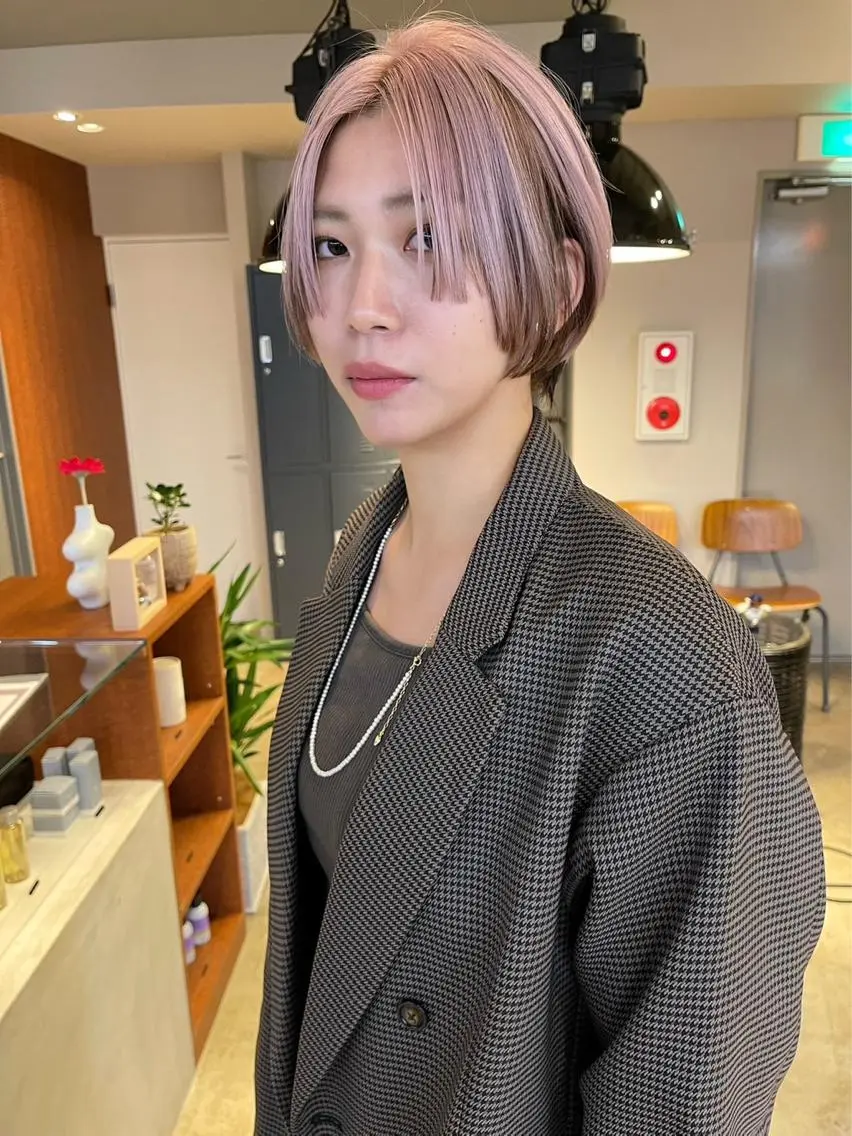 ショート カラー ブリーチ 顔周りカット カット ヘアカラー トリートメント 🩷ハイトーン透明感 レイヤー🩷ユリカのヘアスタイル