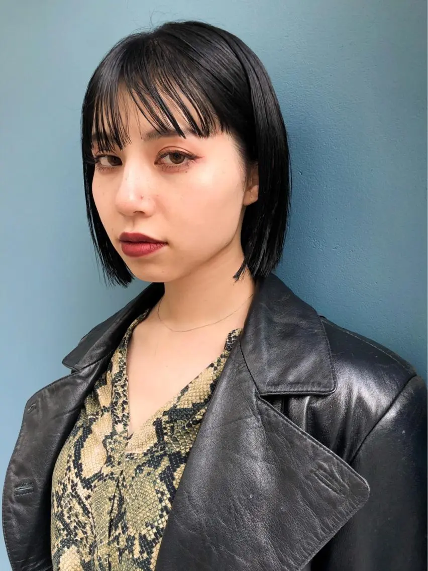ショート カラー 切りっぱなしボブ 黒髪 ボブ カット 縮毛矯正 トリートメント 村上雅人 ナチュラルモードのヘアスタイル