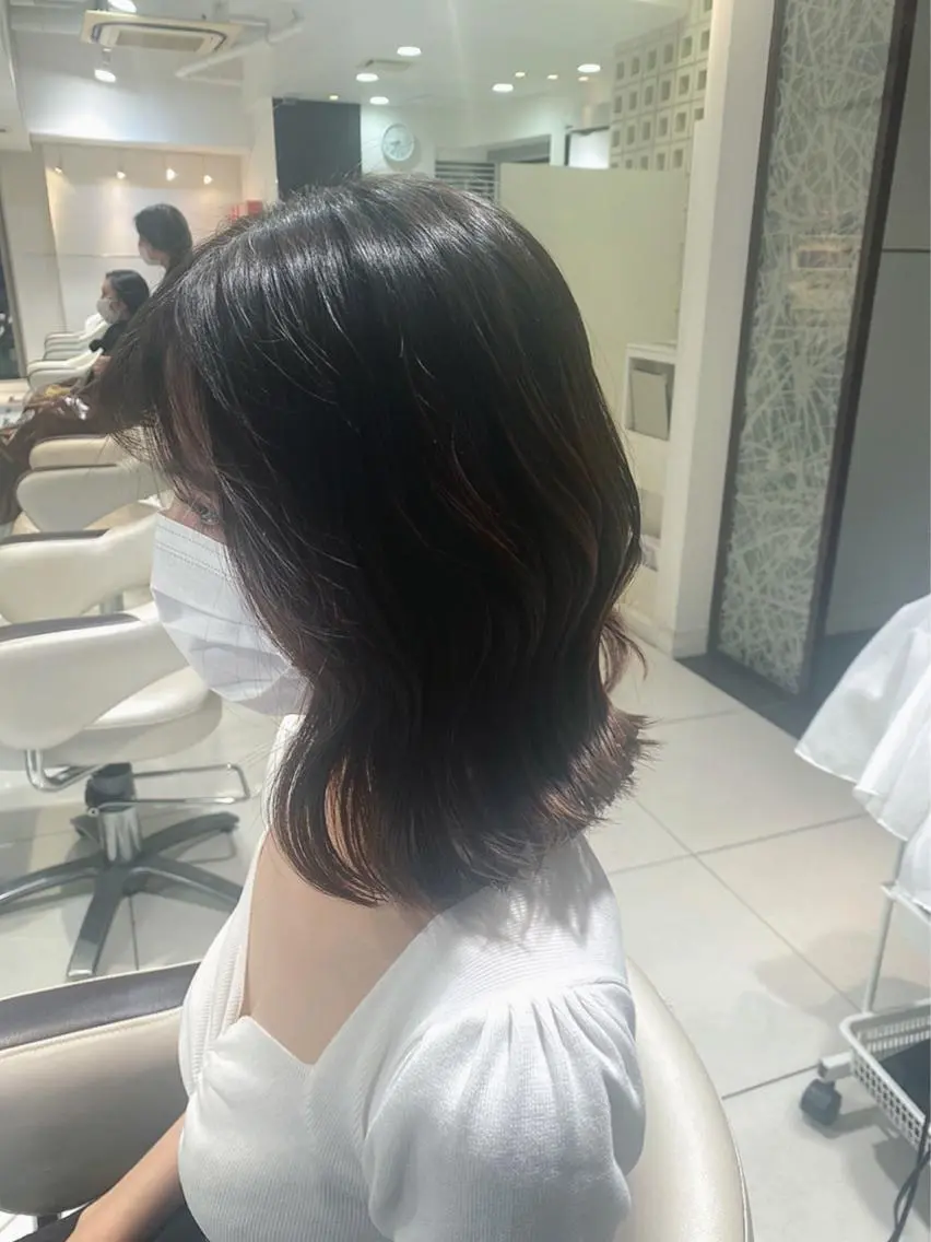 セミロング カット トリートメント 透明感カラー💜艶髪 sayakaのヘアスタイル