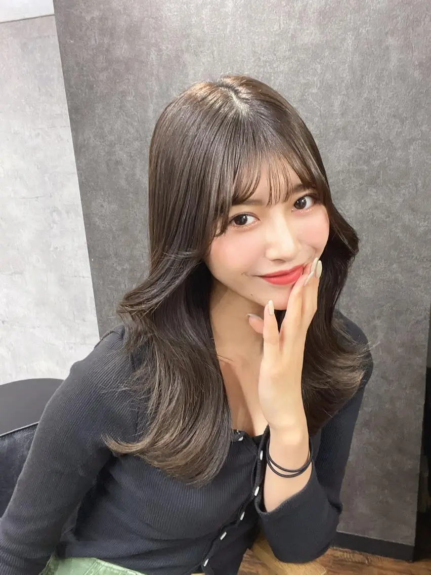 セミロング カラー パーマ ヘアアレンジ メンズ キッズ ネイル マツエク・マツパ アイブロウ カット ヘアカラー トリートメント ヘッドスパ ヘアセット レイヤー/顔周り 韓国ヘア森田和貴のヘアスタイル