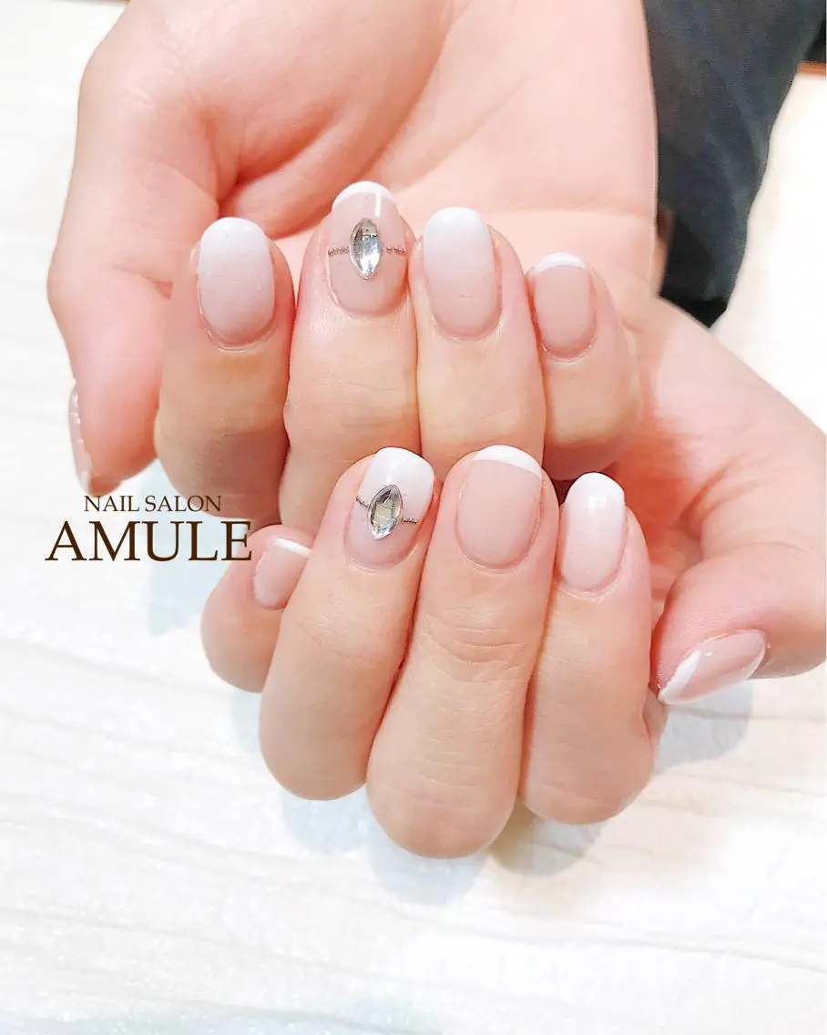 ネイル フレンチネイル グラデーション ハンドネイル NAILSALON AMULEのネイルデザイン